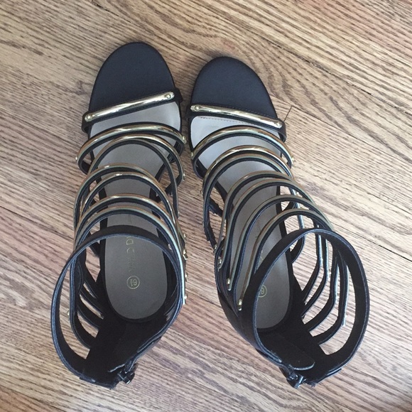 New Wild Diva strappy heels - Picture 2 of 9